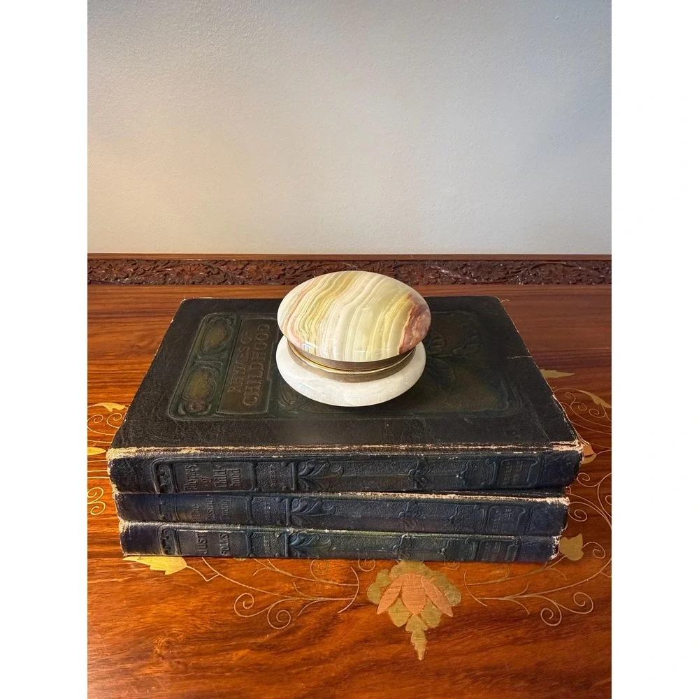 Vintage‎ Onyx Jewelry Box - Small Round Stone Trinket Box